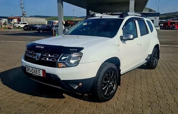 Alb Utilizat 2016 Dacia Duster SUV | 7.598 EUR - Imagine 1/4