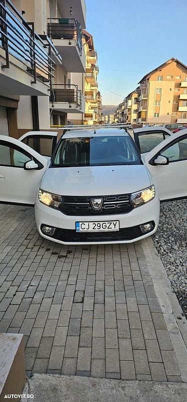 Second-hand Dacia Logan Prestige 90 CP (66 kW) 2019 Culoarealb Hatchback