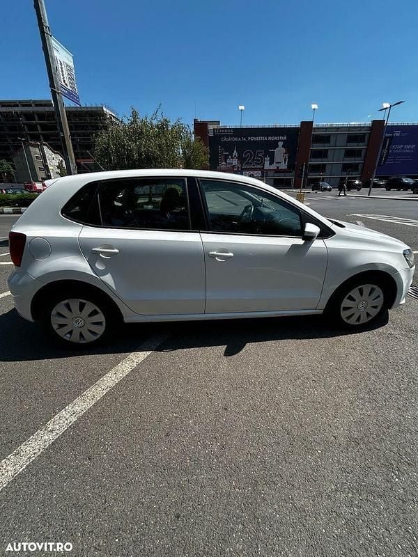 Culoarealb Utilizat 2015 VW Polo Comfortline | 6.300 EUR (Preț OK) - Imagine 1/4