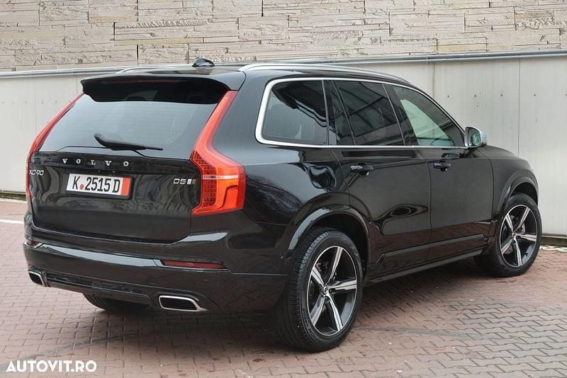 Second-hand Volvo XC90 R-Design 235 CP (172 kW) 2017 Culoarenegru SUV