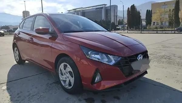 Rosu Utilizat 2023 Hyundai i20 Hatchback | 13.500 EUR (Preț OK) - Imagine 1/4