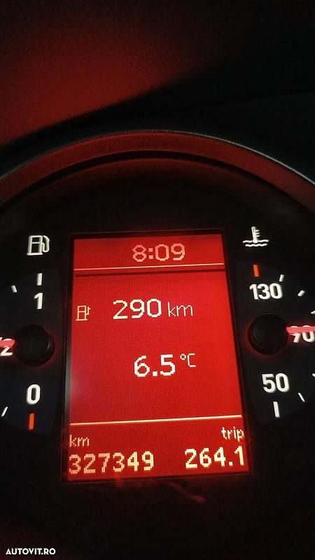 Culoarenegru Utilizat 2006 Seat Leon Hatchback | 2.750 EUR (Preț OK) - Imagine 1/4