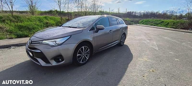 Maro Utilizat 2016 Toyota Avensis Break | 8.000 EUR - Imagine 1/4