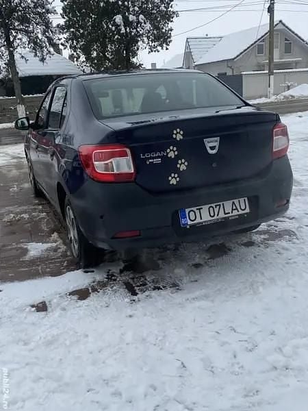Utilizat 2015 Dacia Logan Berlinǎ | 2.990 EUR (Preț bun) - Imagine 1/4
