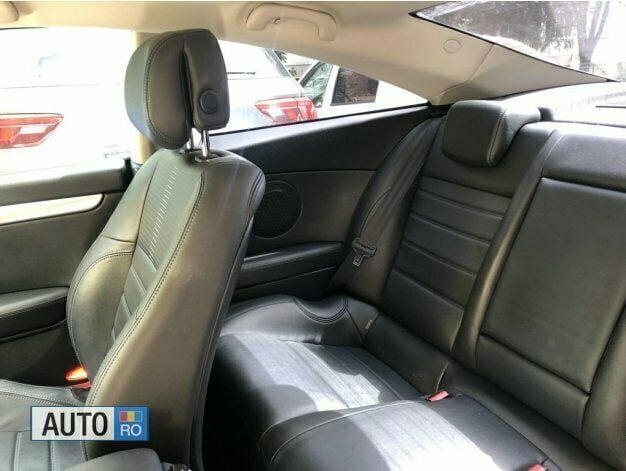 Second-hand Renault Laguna Coupé 159 CP (116 kW) 2010 Gri Coupe