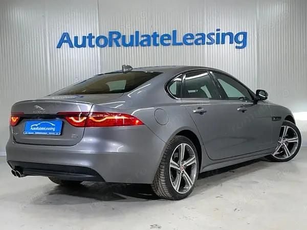 Second-hand Jaguar XF 180 CP (132 kW) 2020