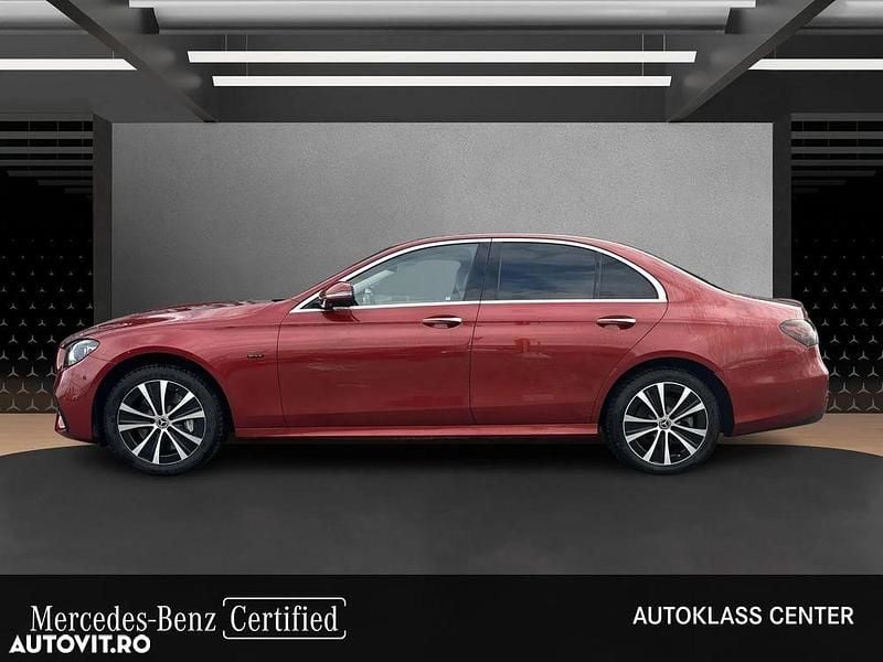 Second-hand Mercedes E300 AMG line 306 CP (225 kW) 2021 Culoarerosu Berlinǎ