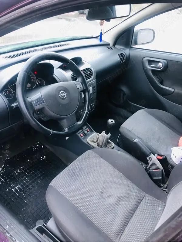 Second-hand Opel Corsa 51 CP (37 kW) 2006 Violet Hatchback