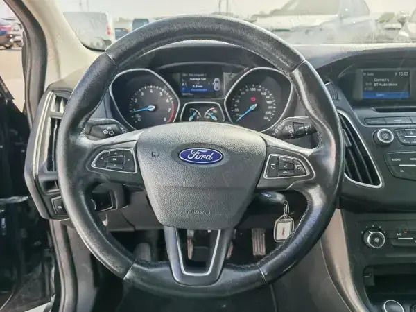 Second-hand Ford Focus Trend 100 CP (73 kW) 2017 Negru Break