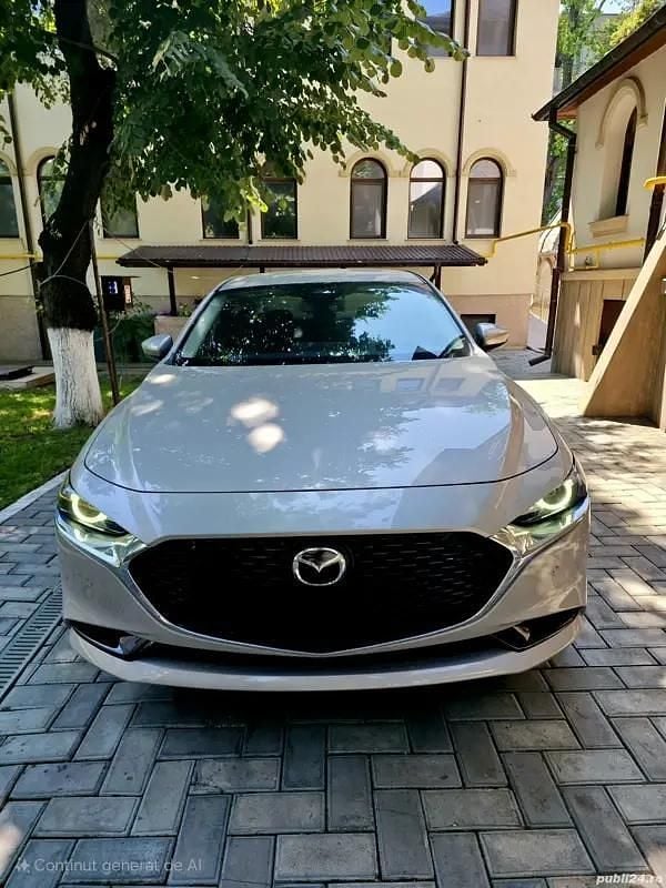 Utilizat 2025 Mazda 3 Exclusive-Line Berlinǎ | 25.500 EUR - Imagine 1/4
