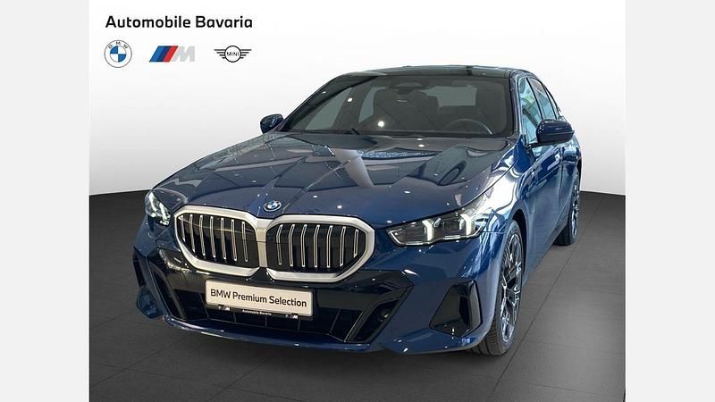Albastru phytonic metalizat Utilizat 2024 BMW 550e Comfort Edition Berlinǎ | 80.804 EUR - Imagine 1/4