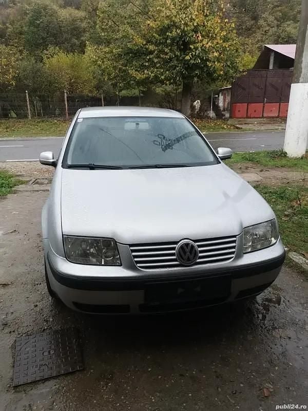 Utilizat 2003 VW Bora Berlinǎ | 1.300 EUR (Preț bun) - Imagine 1/4