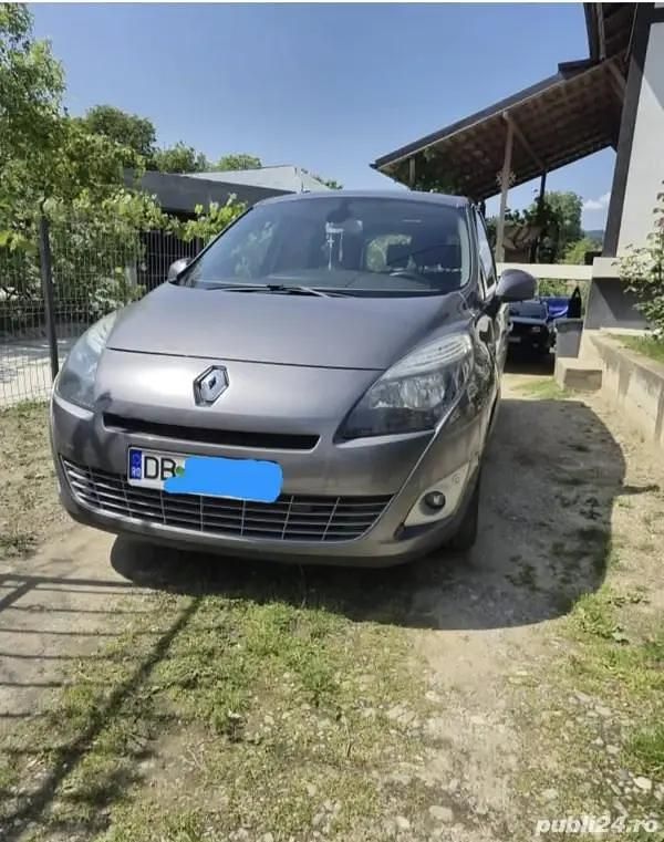 Utilizat 2012 Renault Grand Scénic Monovolum | 4.750 EUR - Imagine 1/4