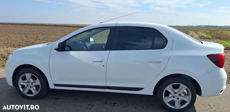 Culoarealb Utilizat 2020 Dacia Logan Prestige Berlinǎ | 8.600 EUR (Preț OK) - Imagine 1/4