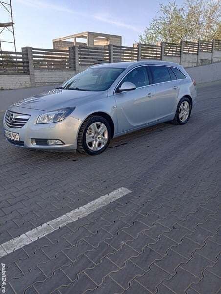 Utilizat 2013 Opel Insignia Break | 3.990 EUR (Preț bun) - Imagine 1/4