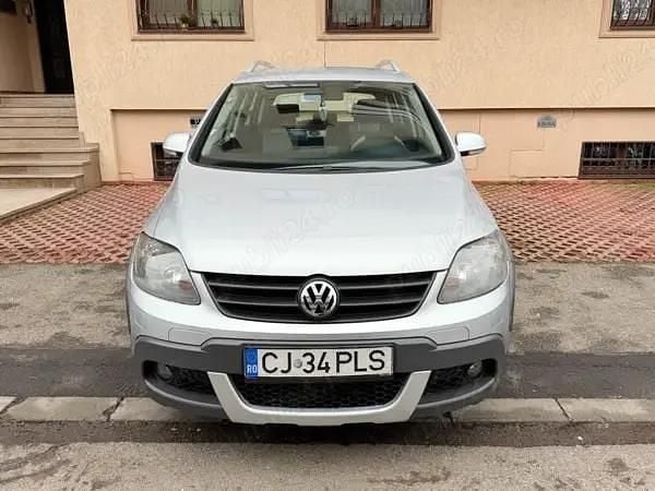 Second-hand VW Golf VI 105 CP (77 kW) 2008 Hatchback