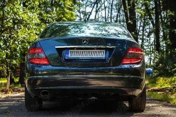 Second-hand Mercedes C200 135 CP (99 kW) 2010 Gri Berlinǎ