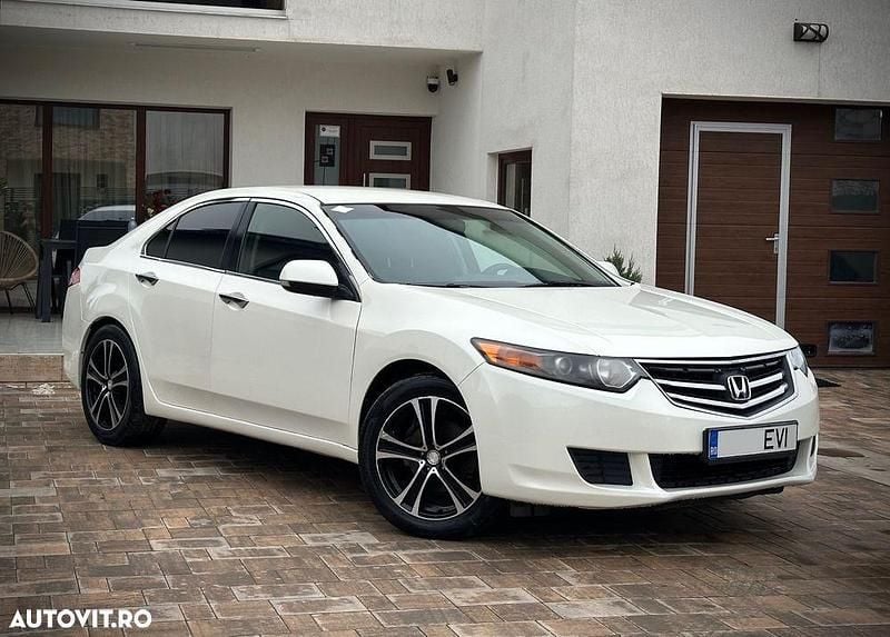 Second-hand Honda Accord Elegance 156 CP (114 kW) 2010 Culoarealb Berlinǎ