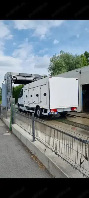 Second-hand Mercedes Sprinter 120 CP (88 kW) 2014 Van