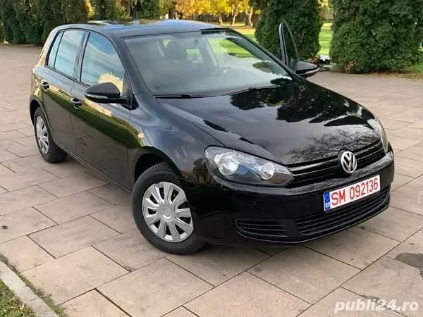 Culoarenegru Utilizat 2010 VW Golf VI Comfortline Hatchback | 3.990 EUR (Preț bun) - Imagine 1/4