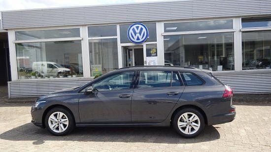 Utilizat 2022 VW Golf VIII Life Break | 36.389 EUR - Imagine 1/1