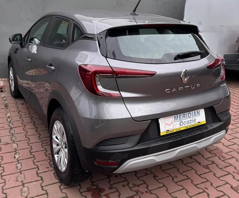 Second-hand Renault Captur Zen 140 CP (102 kW) 2022 SUV