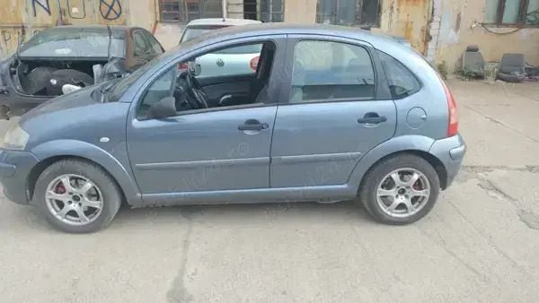 Utilizat 2006 Citroën C3 Hatchback | 900 EUR (Preț bun) - Imagine 1/4