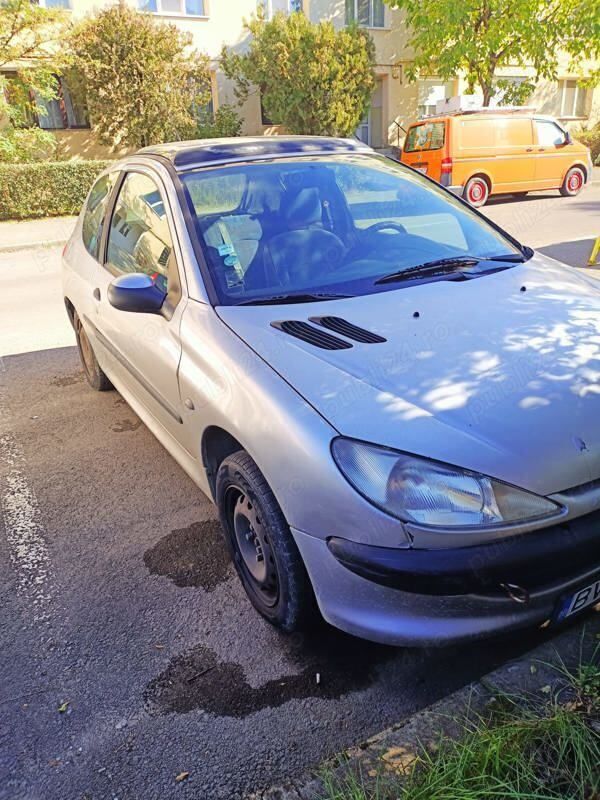 Gri Utilizat 2001 Peugeot 206 Hatchback | 2.500 EUR - Imagine 1/4