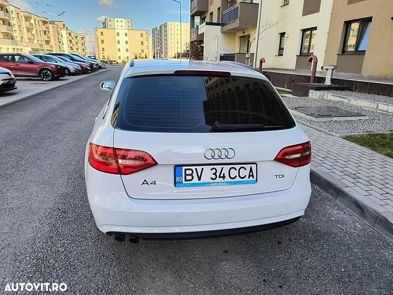Second-hand Audi A4 136 CP (100 kW) 2013 Culoarealb Break