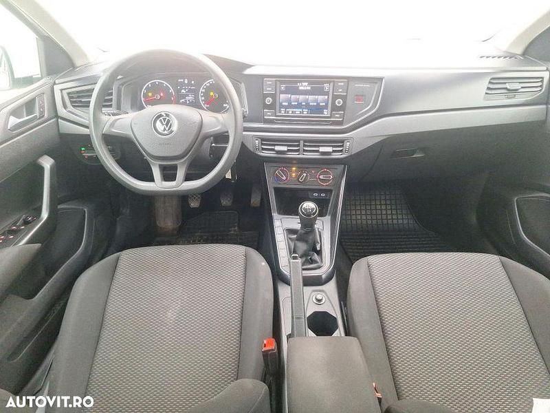 Second-hand VW Polo Trendline 80 CP (58 kW) 2021 Culoarealb Hatchback