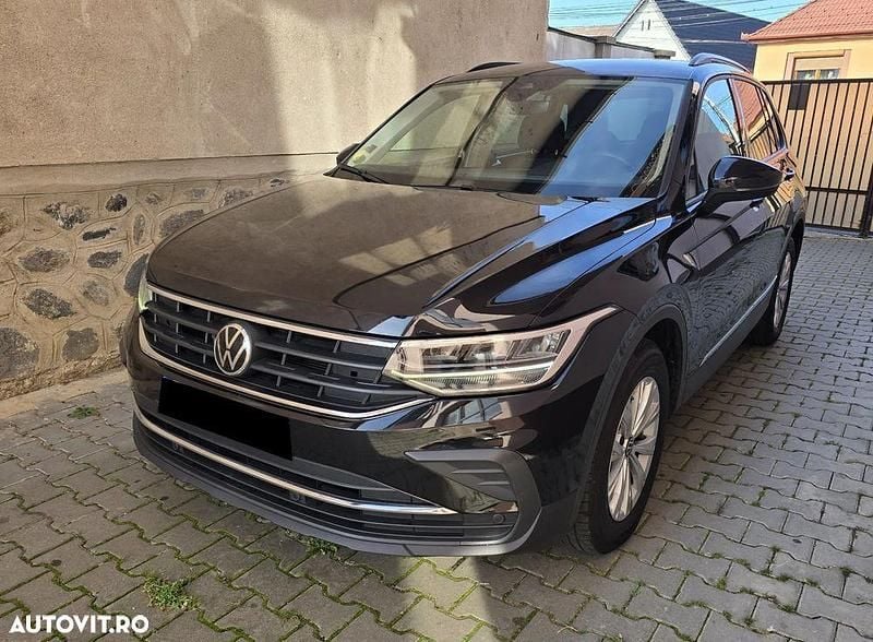 Culoarenegru Second-hand 2022 VW Tiguan Comfortline SUV | 19.990 EUR (Super Preț) - Imagine 1/4