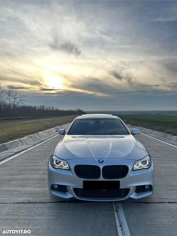 Culoareargint Utilizat 2013 BMW 520 Berlinǎ | 13.690 EUR (Preț OK) - Imagine 1/4