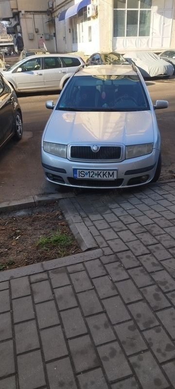 Utilizat 2008 Skoda Fabia Break | 1.900 EUR (Preț OK) - Imagine 1/2
