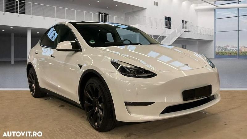 Culoarealb Utilizat 2022 Tesla Model Y SUV | 37.500 EUR (Preț OK) - Imagine 1/4