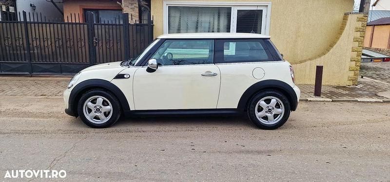Second-hand Mini ONE 75 CP (55 kW) 2012 Bej Hatchback