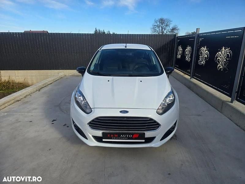 Culoarealb Utilizat 2014 Ford Fiesta Trend | 5.200 EUR - Imagine 1/4