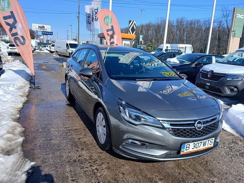 Second-hand Opel Astra 150 CP (110 kW) 2017 Albastru Berlinǎ