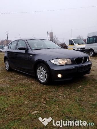 Gri Utilizat 2006 BMW 120 Hatchback | 2.599 EUR - Imagine 1/4