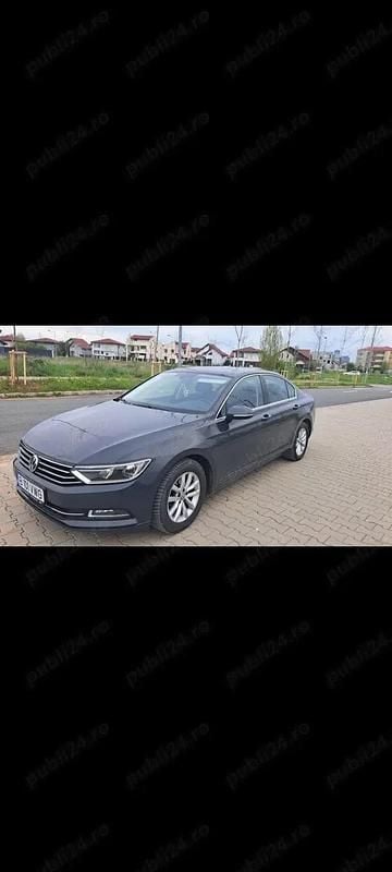 Utilizat 2018 VW Passat Berlinǎ | 15.200 EUR (Preț bun) - Imagine 1/4