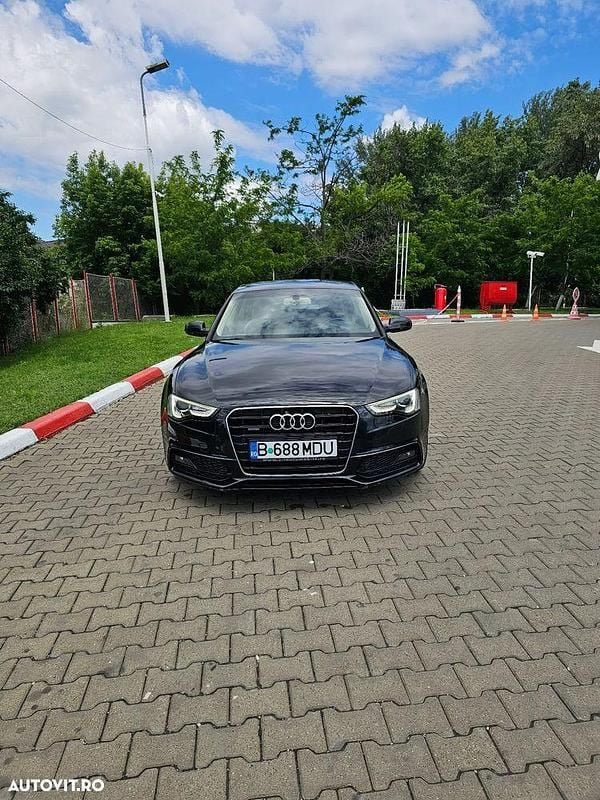 Culoarenegru Utilizat 2014 Audi A5 Berlinǎ | 14.490 EUR (Super Preț) - Imagine 1/4