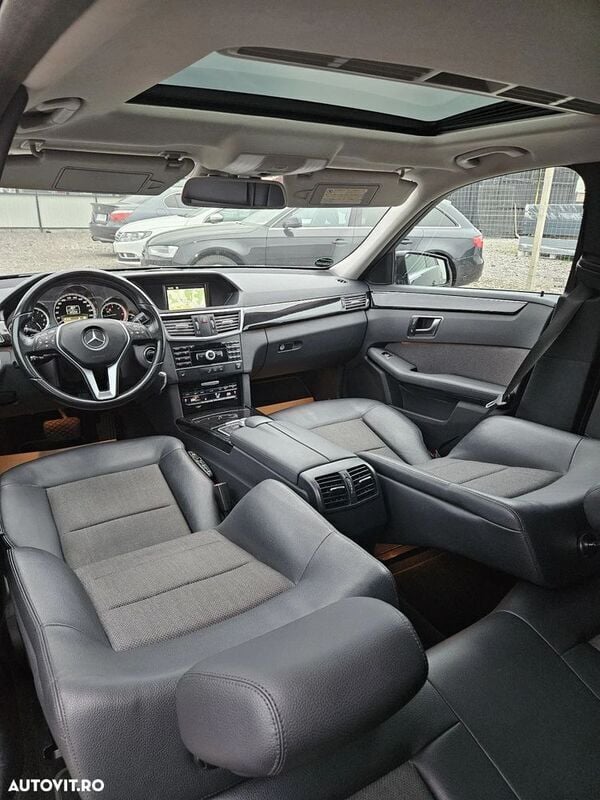 Negru Utilizat 2012 Mercedes E220 Berlinǎ | 10.999 EUR (Puțin scump) - Imagine 1/4
