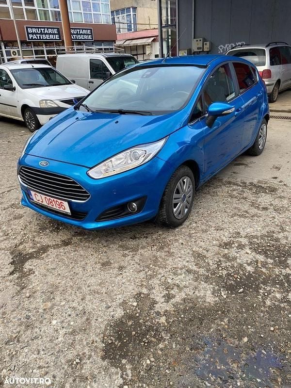 Second-hand Ford Fiesta Titanium 125 CP (91 kW) 2016 Culoarealbastru