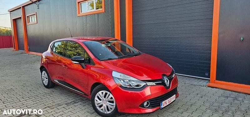 Culoarerosu Utilizat 2015 Renault Clio IV Hatchback | 5.700 EUR (Preț OK) - Imagine 1/4