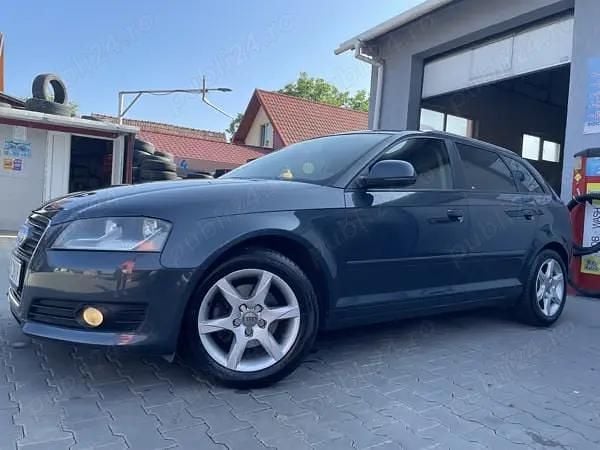Second-hand Audi A3 S-Line 125 CP (91 kW) 2009 Gri Hatchback