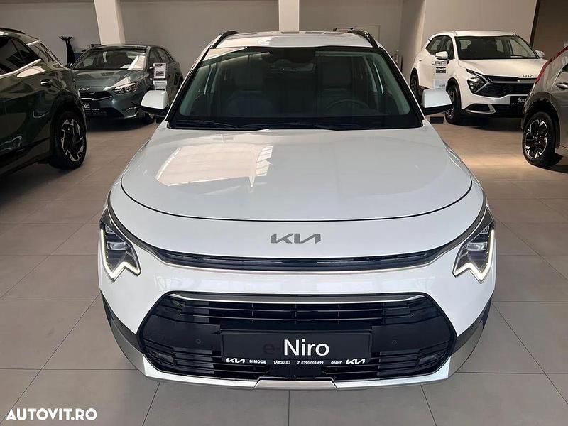 Second-hand Kia Niro 105 CP (77 kW) 2023 Alb SUV