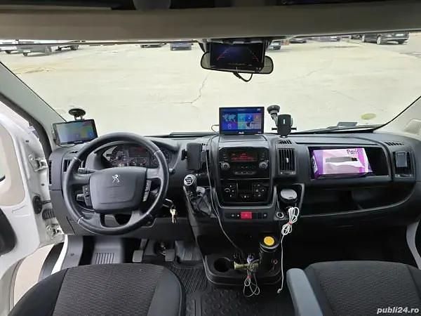 Second-hand Peugeot Boxer 121 CP (88 kW) 2021 Van