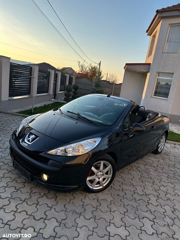 Negru Utilizat 2007 Peugeot 207 Cabrio | 3.249 EUR (Super Preț) - Imagine 1/4