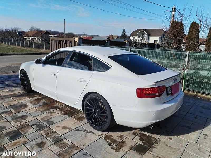Second-hand Audi A5 143 CP (105 kW) 2009 Culoarealb Coupe