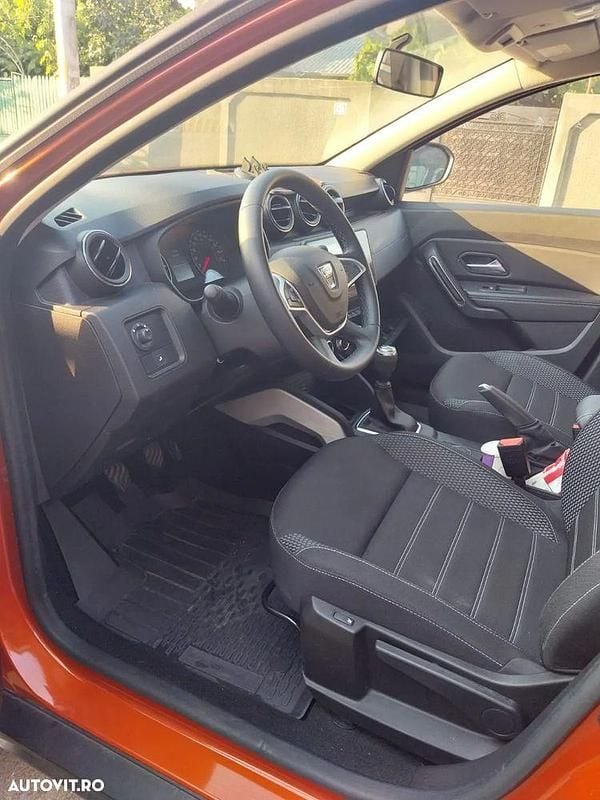 Rosu Utilizat 2022 Dacia Duster Prestige SUV | 18.500 EUR (Preț OK) - Imagine 1/4