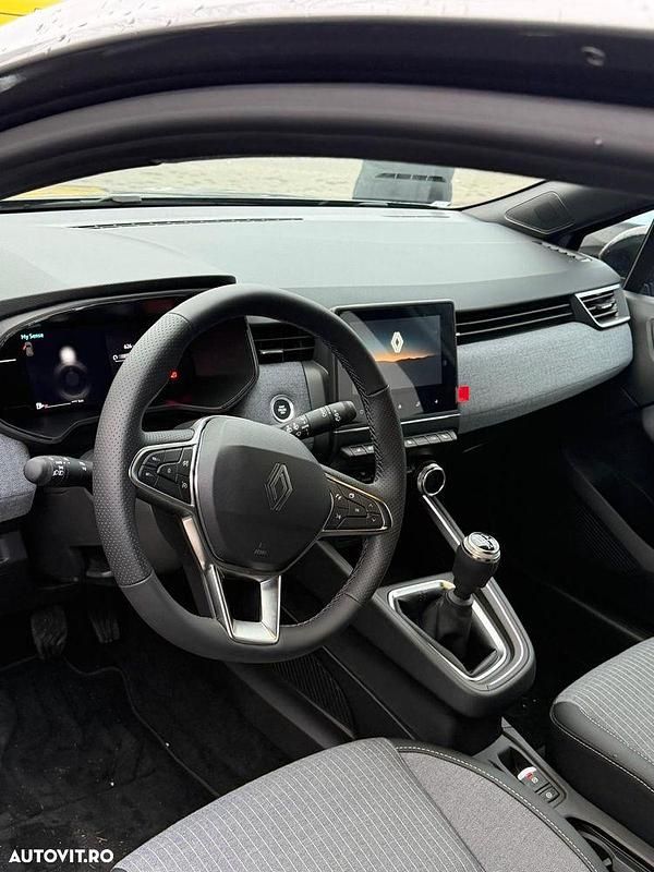 Nouă Renault Clio V Techno 100 CP (73 kW) 2025 Culoaregri